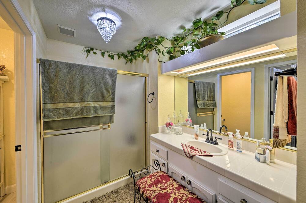 Photo of Bathroom in Glencoe