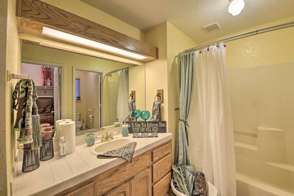 Photo of Bathroom in Glencoe