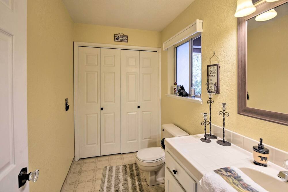 Photo of Bathroom in Glencoe