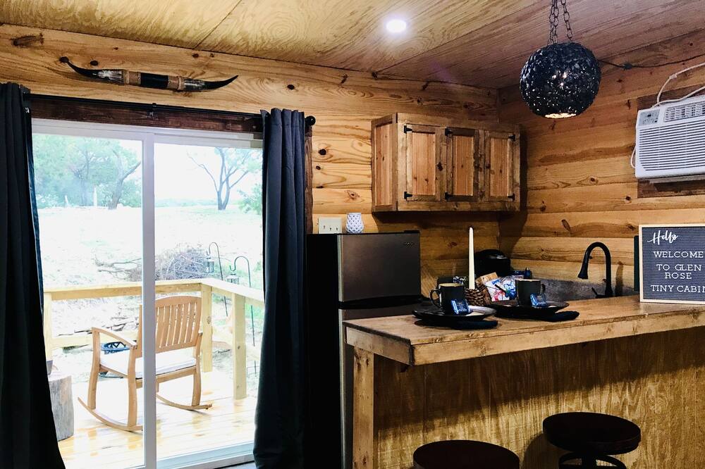 Photo of Bedroom in Glen Rose
