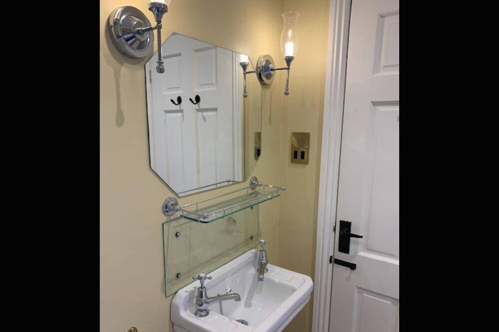 Photo of Bathroom in Barningham
