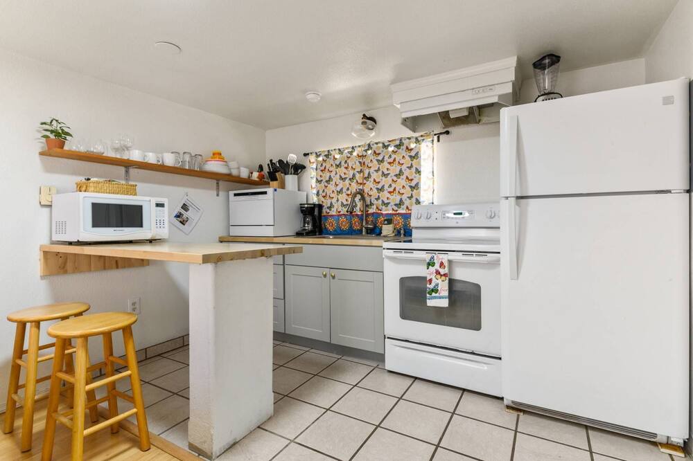 Photo of Bedroom in Rockaway Beach