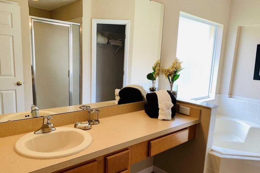 Photo of Bathroom in Solana