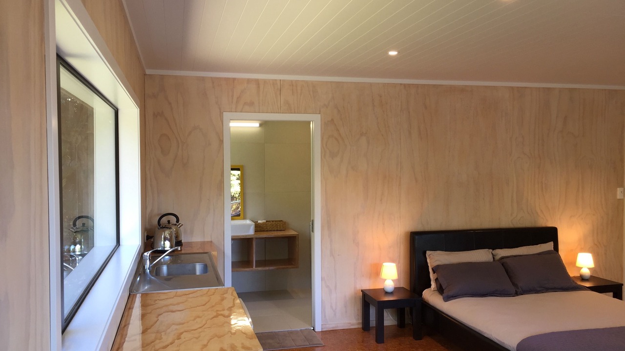 Photo of Others in Raglan