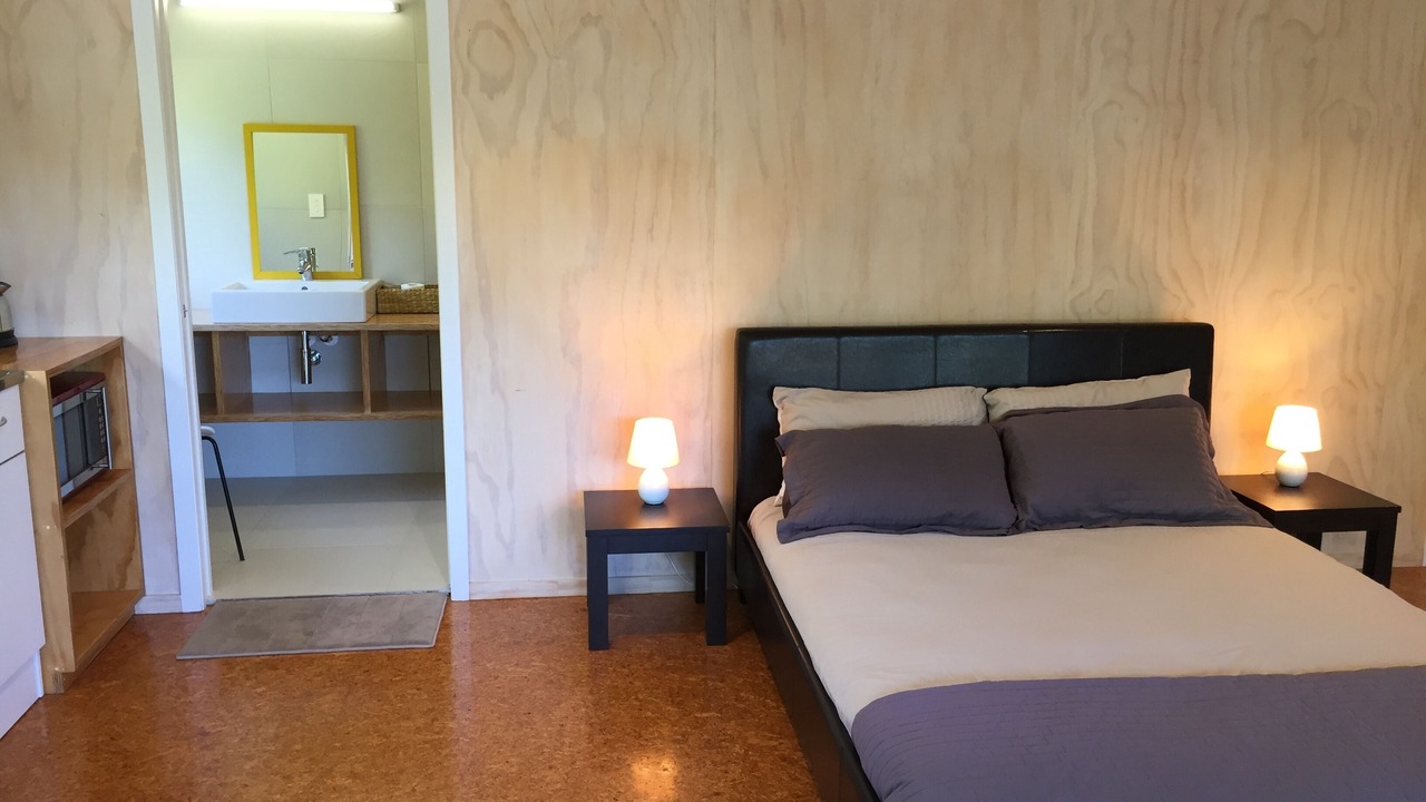 Photo of Others in Raglan