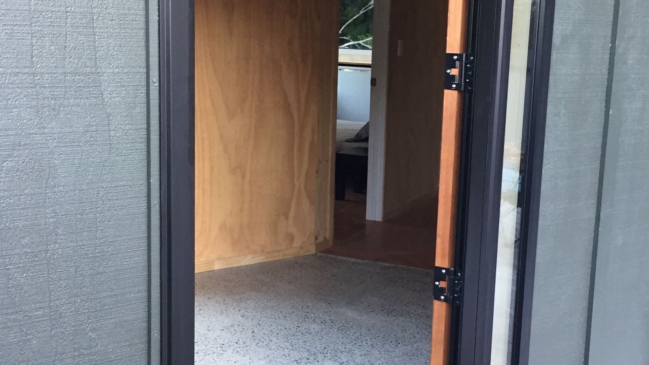 Photo of Others in Raglan