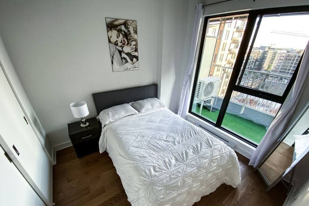 Photo of Bedroom in Griffintown