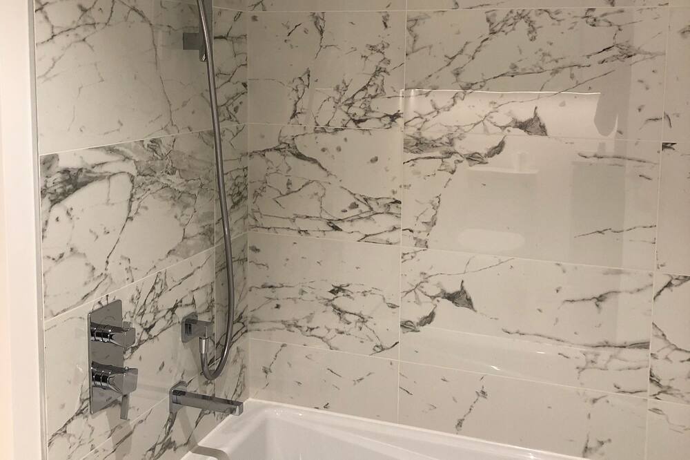 Photo of Bathroom in Griffintown