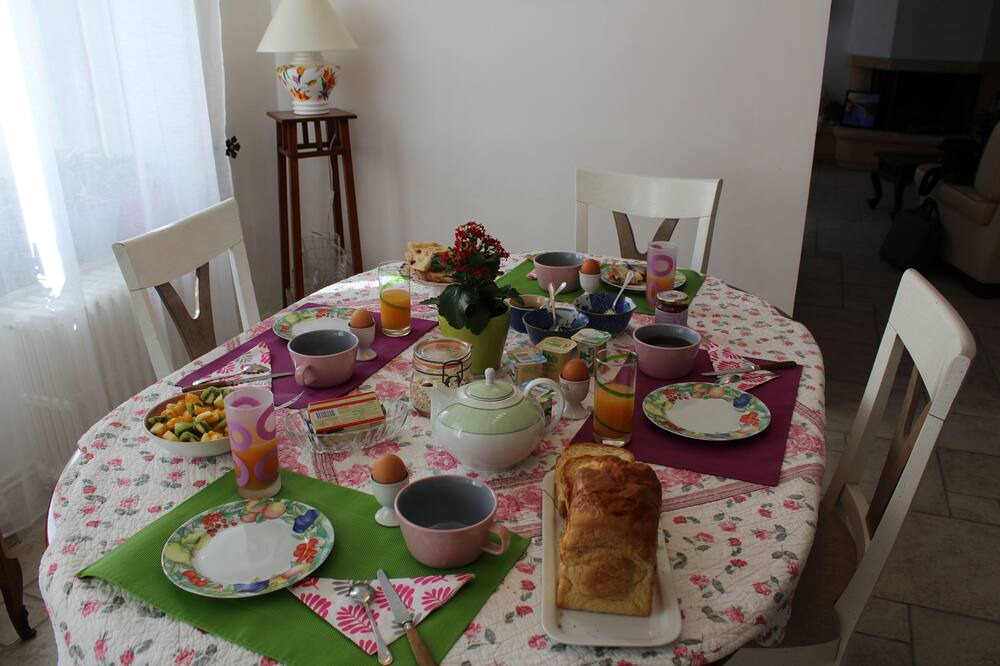 Photo of Kitchen in Laure-Minervois