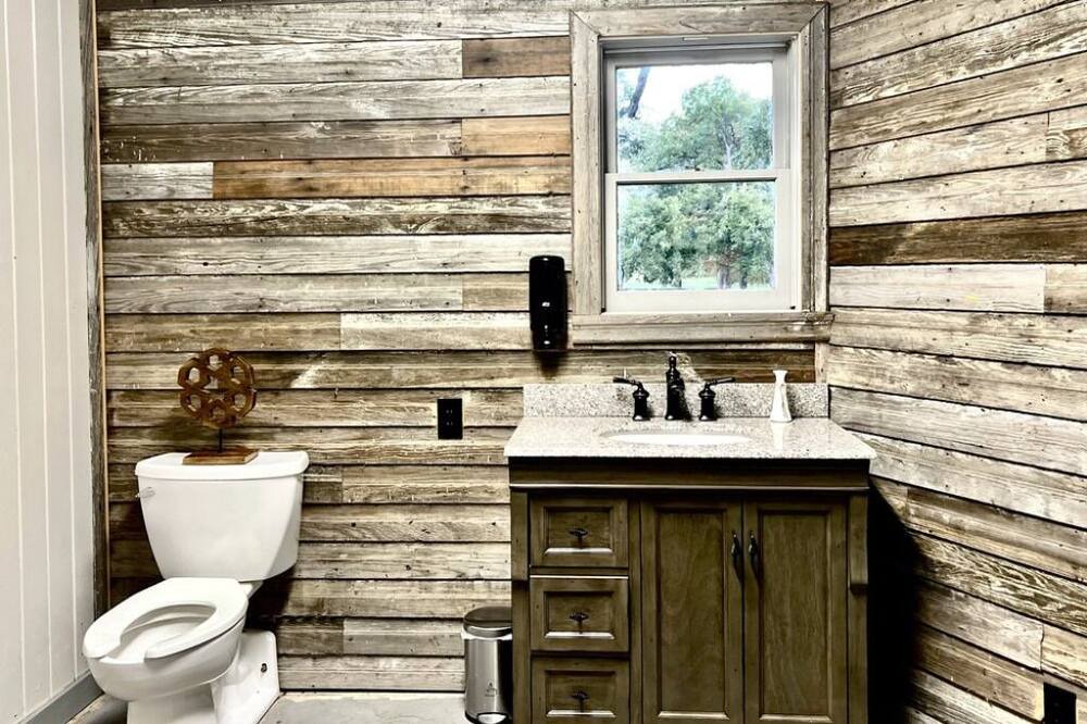 Photo of Bathroom in Brandon