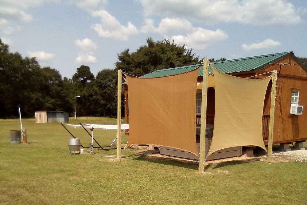 Photo of Outdoor in Hempstead