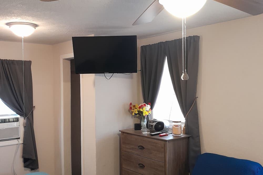 Photo of Bedroom in Hempstead
