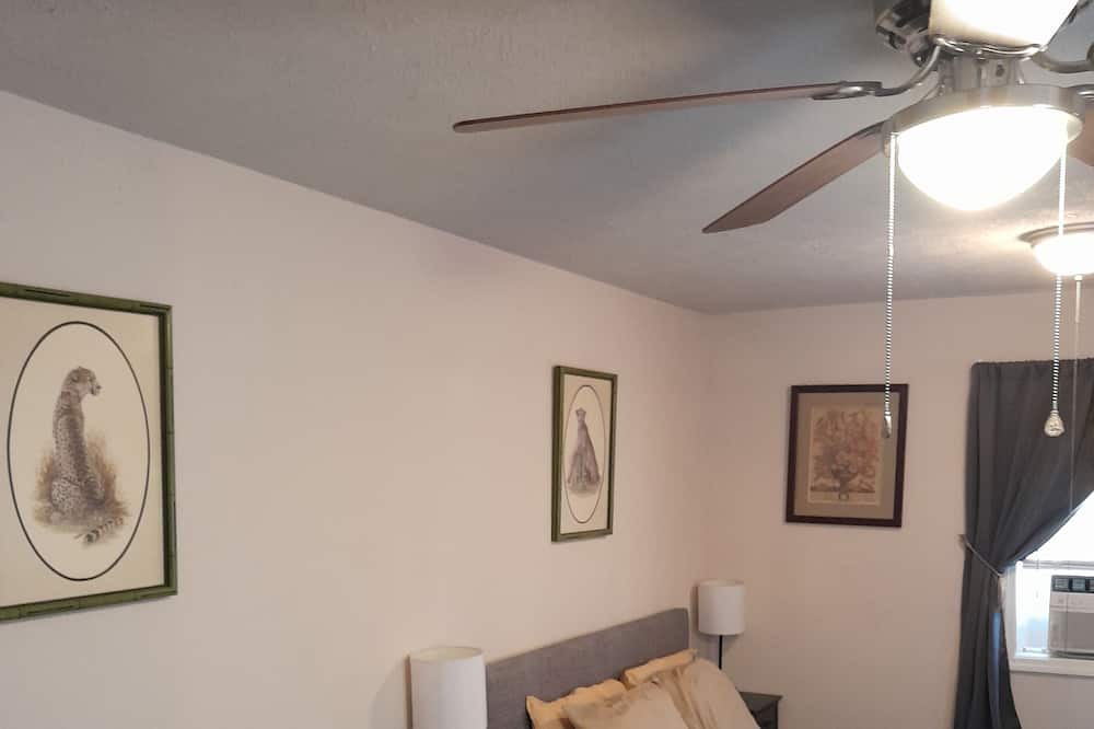 Photo of Bedroom in Hempstead