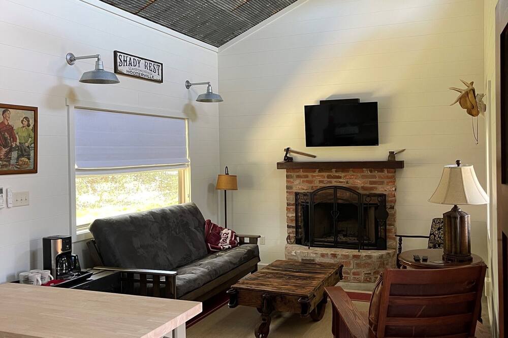 Photo of Livingroom in Benton