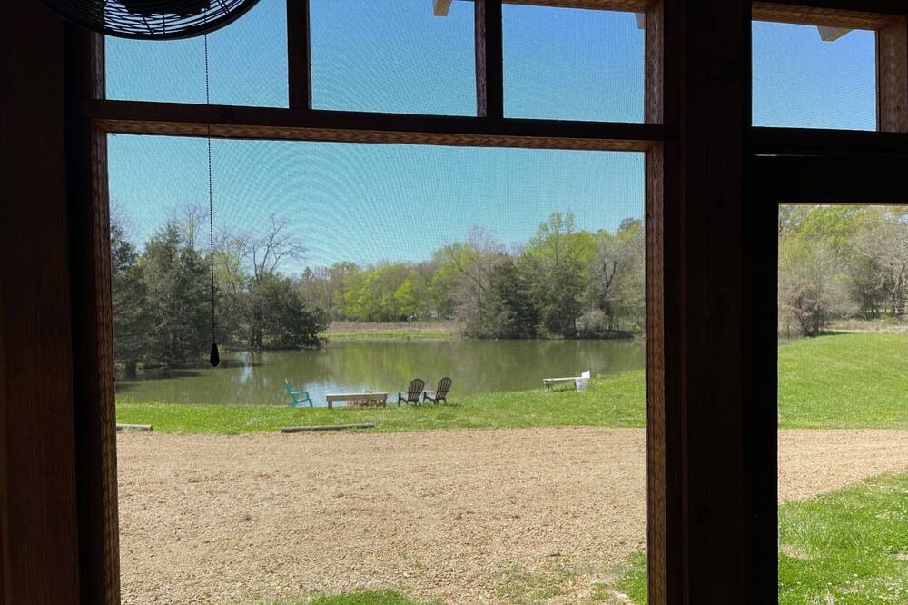 Photo of Bedroom in Benton