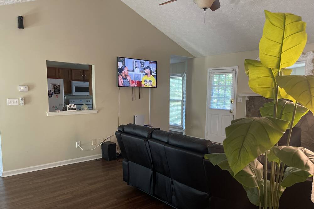 Photo of Livingroom in Powder Springs