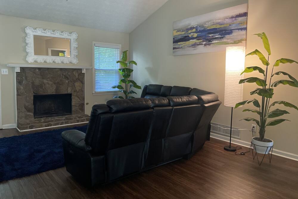 Photo of Livingroom in Powder Springs