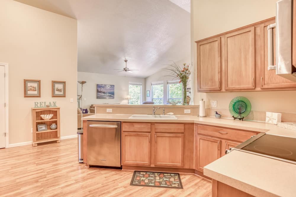 Photo of Kitchen in Netarts