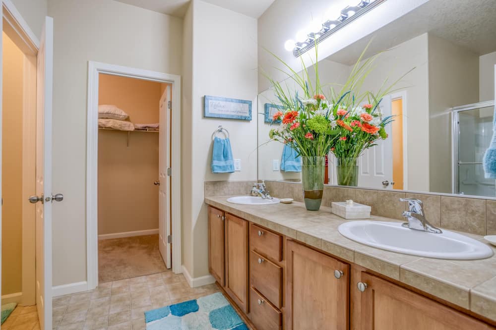 Photo of Bathroom in Netarts