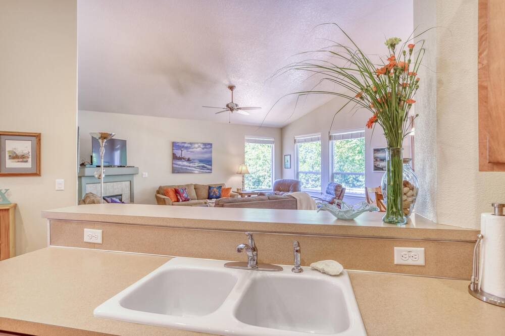 Photo of Kitchen in Netarts