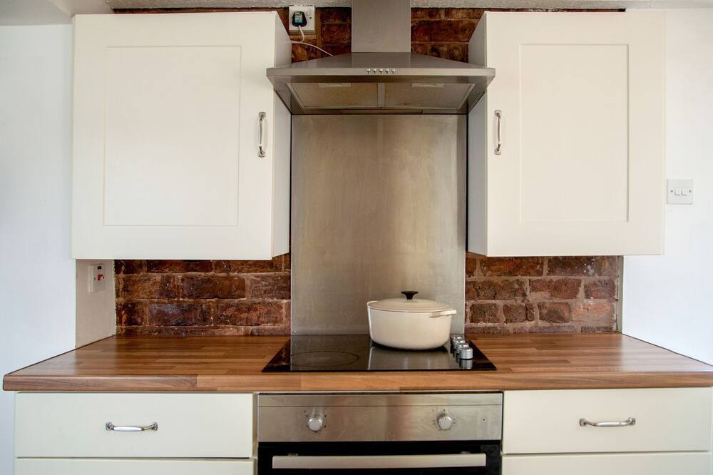 Photo of Kitchen in Handley