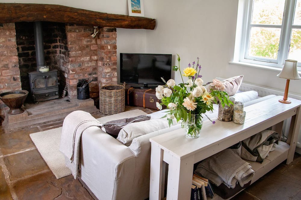 Photo of Livingroom in Handley