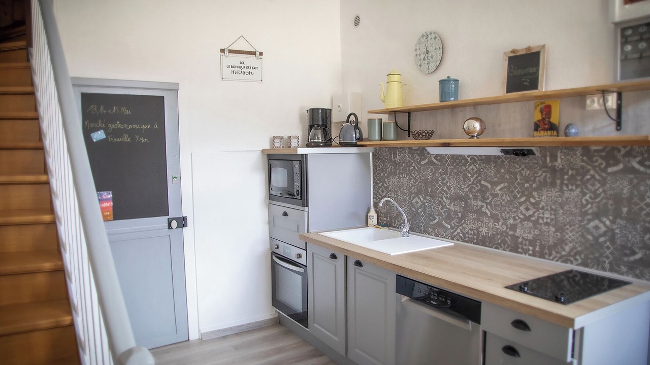 Photo of Kitchen in Saint-Wambert-des-Trois-Vallees