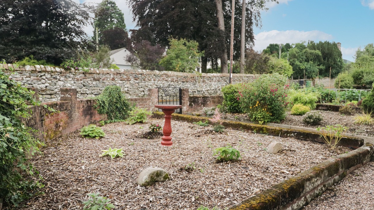 Photo of Others in Newton Reigny