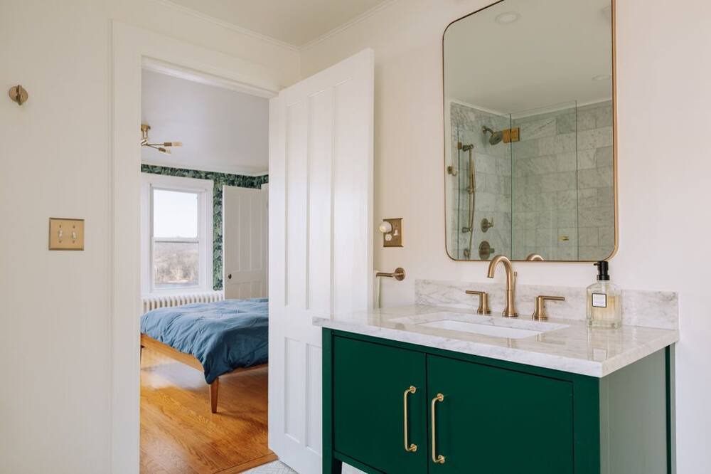Photo of Bathroom in Town of New Baltimore