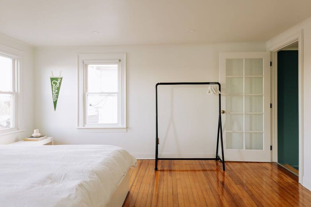Photo of Bedroom in Town of New Baltimore