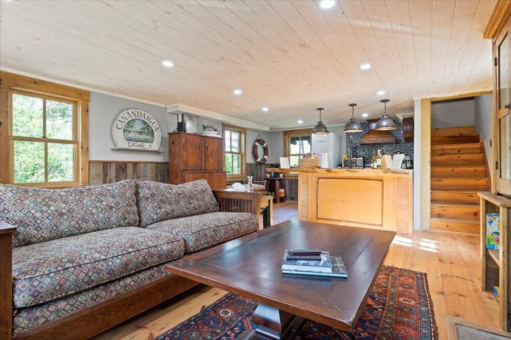 Photo of Livingroom in Rushville
