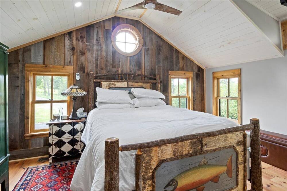 Photo of Bedroom in Rushville