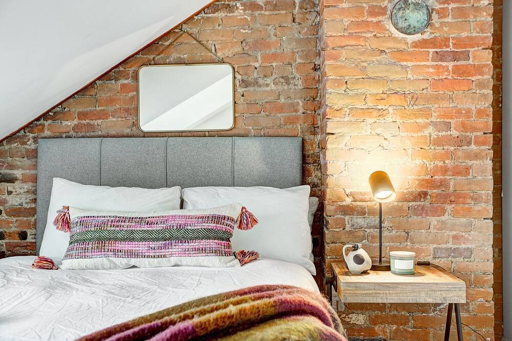 Photo of Bedroom in Latin Quarter