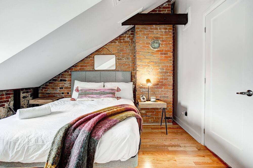 Photo of Bedroom in Latin Quarter
