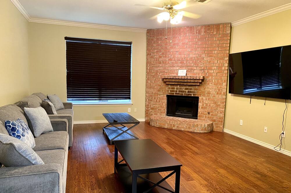 Photo of Livingroom in Allen