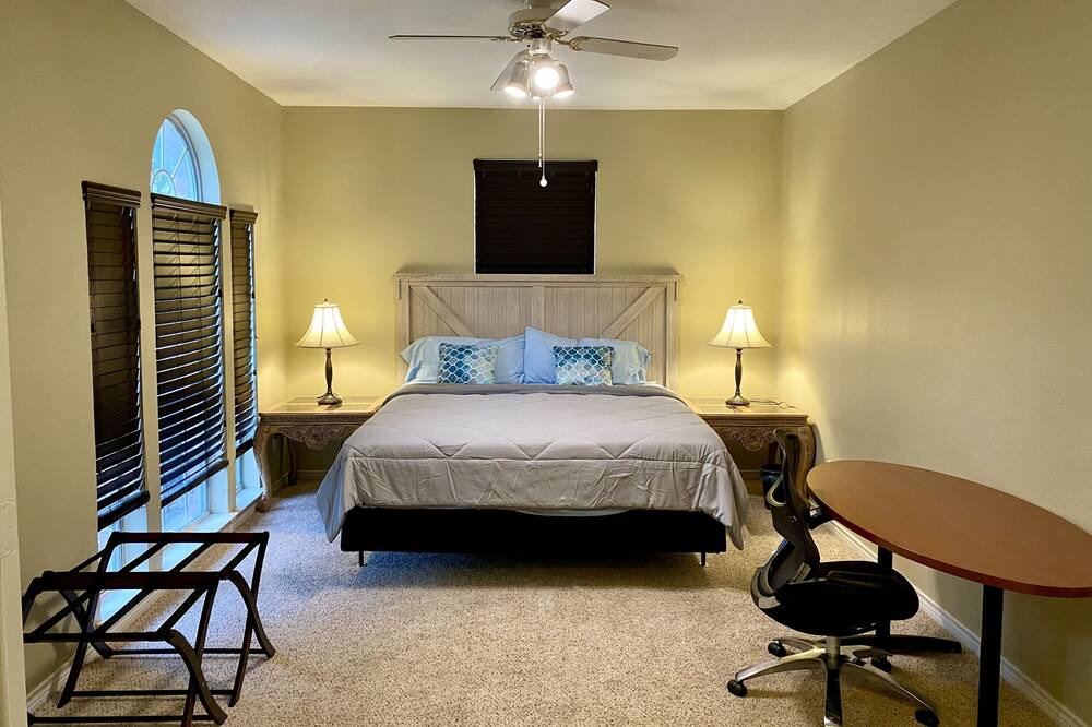 Photo of Bedroom in Allen