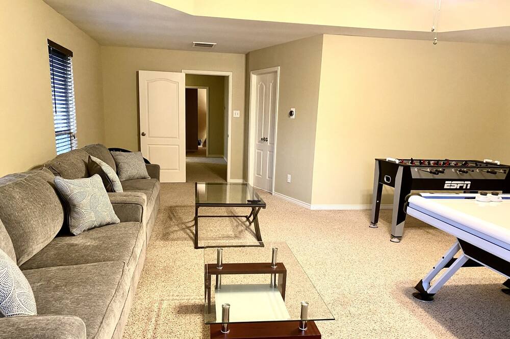 Photo of Livingroom in Allen