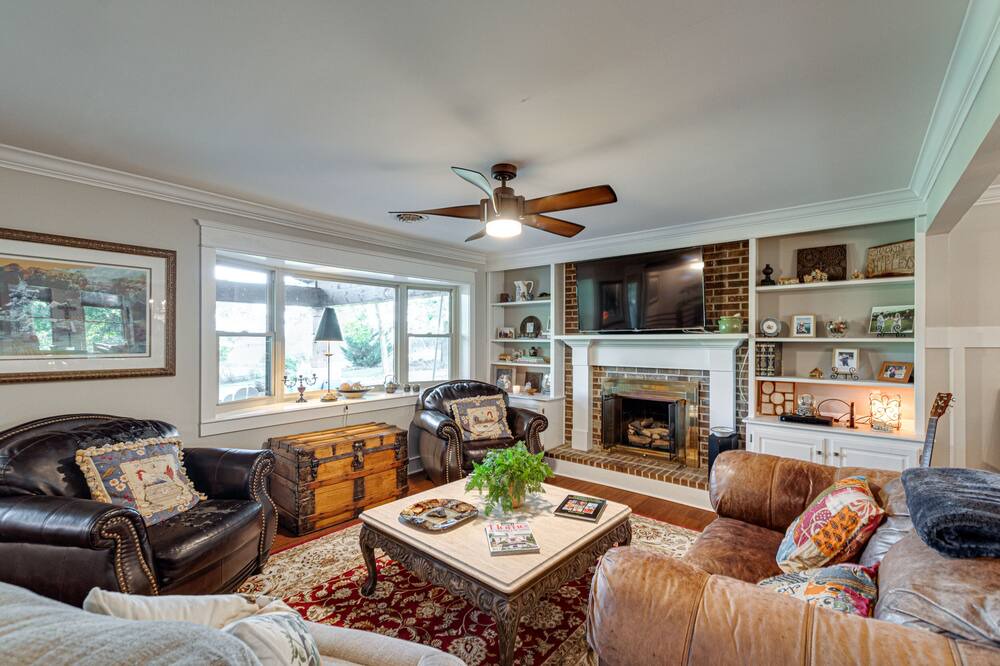 Photo of Livingroom in Harrison