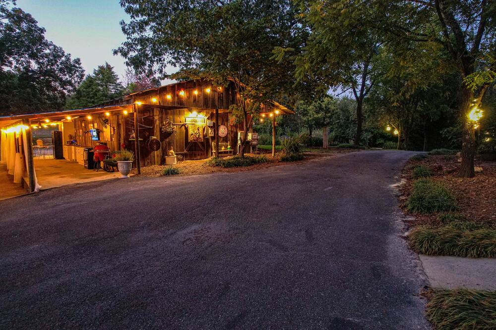 Photo of Outdoor in Harrison