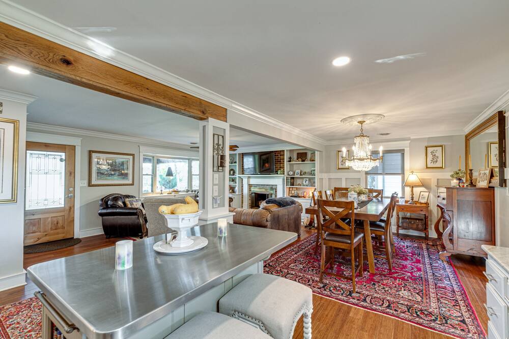 Photo of Livingroom in Harrison
