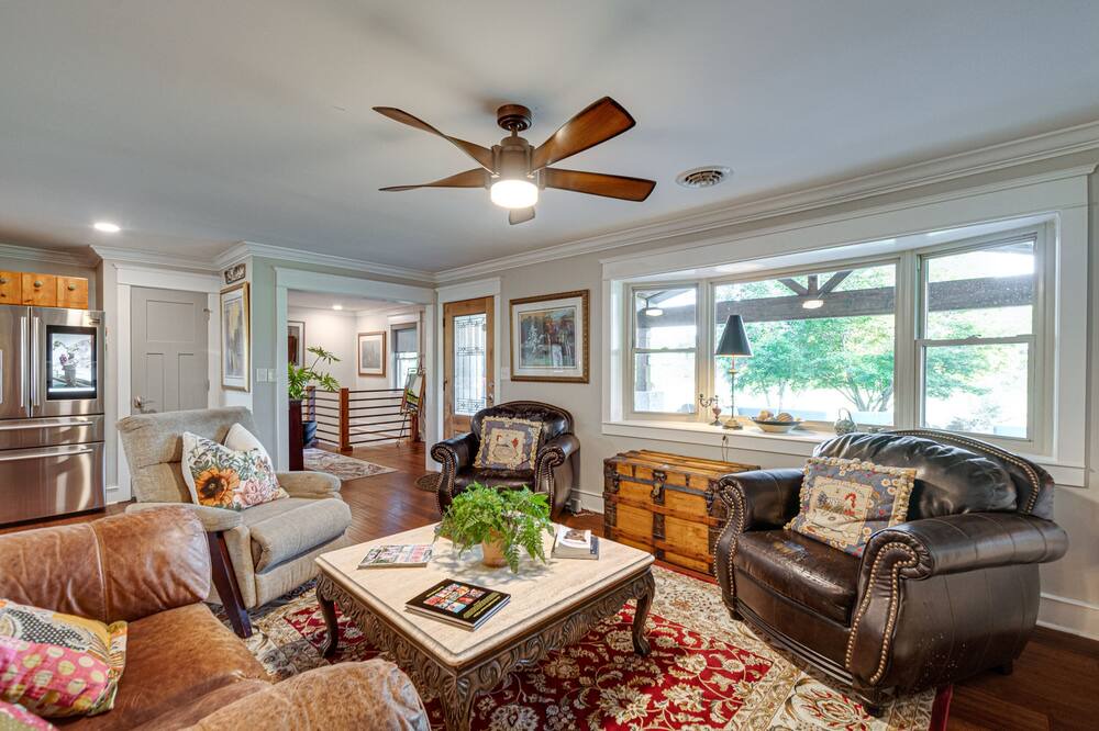Photo of Livingroom in Harrison