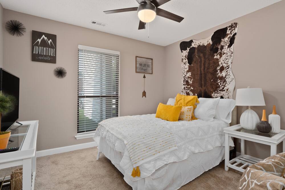 Photo of Bedroom in St. Peters