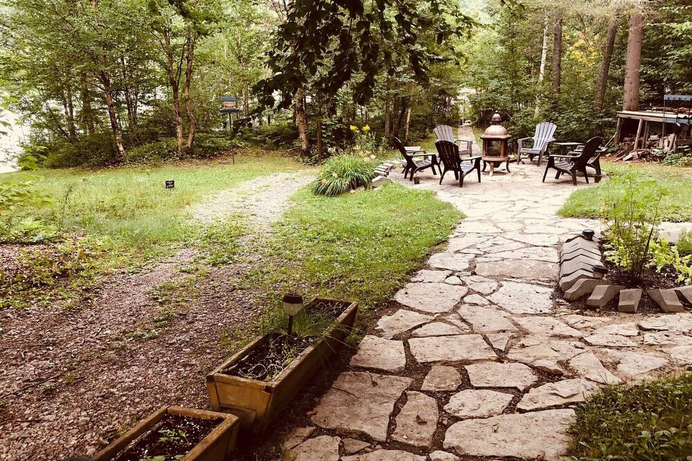 Photo of Outdoor in Lamarche