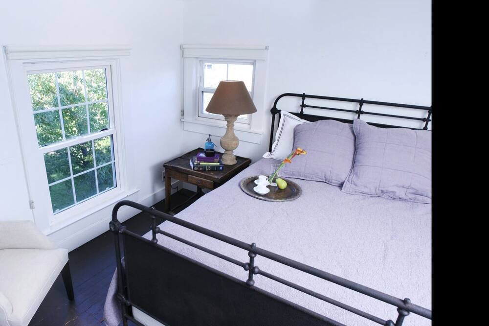 Photo of Bedroom in Napa
