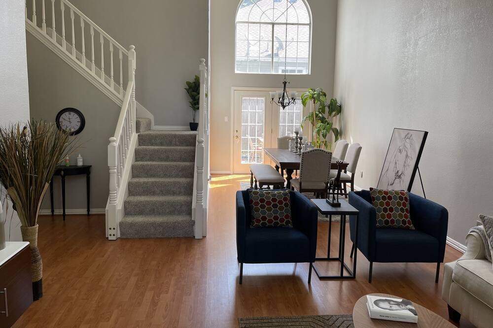 Photo of Livingroom in Valley Ranch