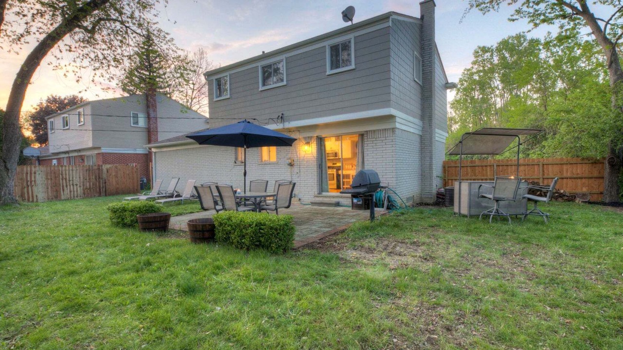 Photo of Outdoor in Farmington Hills