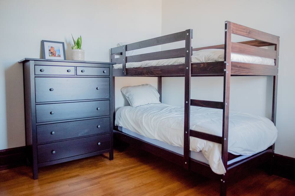 Photo of Bedroom in Calumet