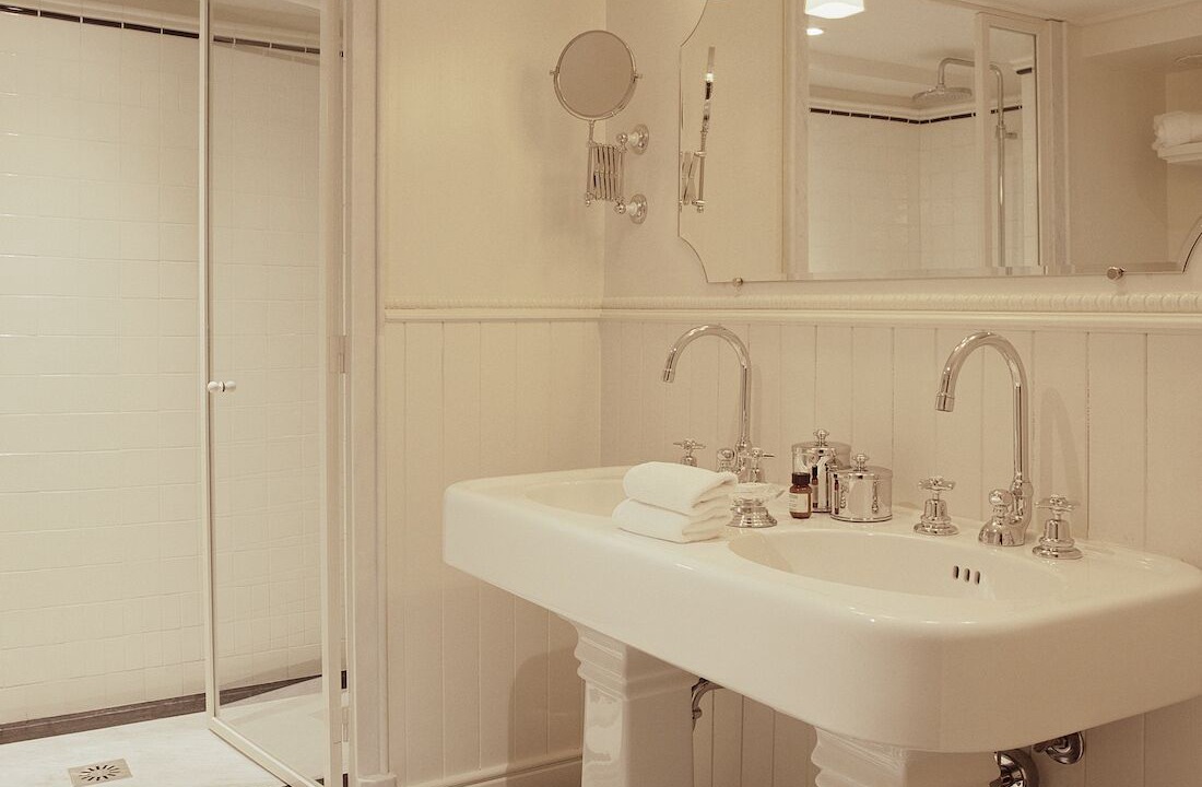 Photo of Bathroom in Quartier de la Place-Vendome
