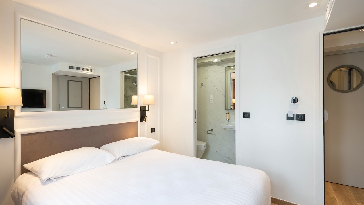 Photo of Bedroom in Arts-et-Metiers