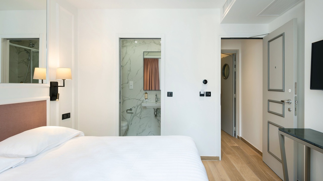 Photo of Bedroom in Arts-et-Metiers